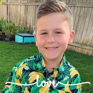 Meet your Posher, Zijo